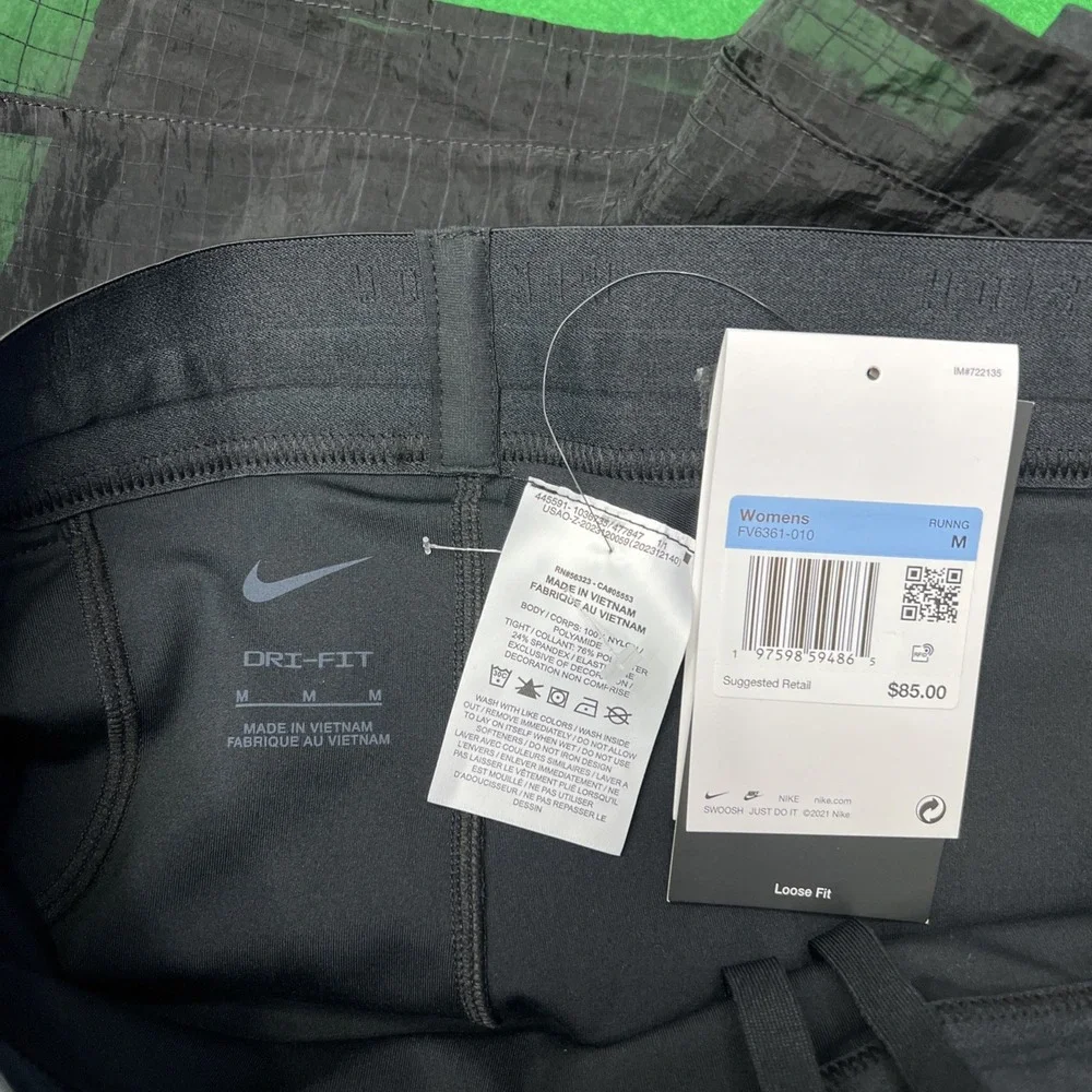 Nike Running Division Dri-FIT Mid-Rise 2-in-1 Shorts Womens Size Medium